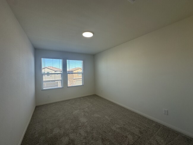 Building Photo - 9125 Rivington Ave