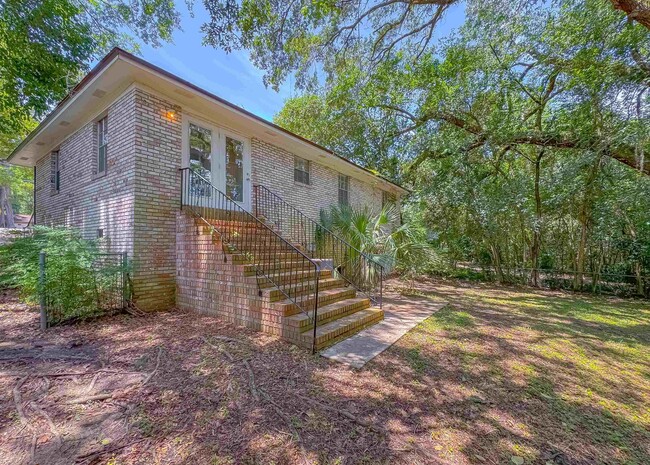 Building Photo - 1726 Hartsfield Rd