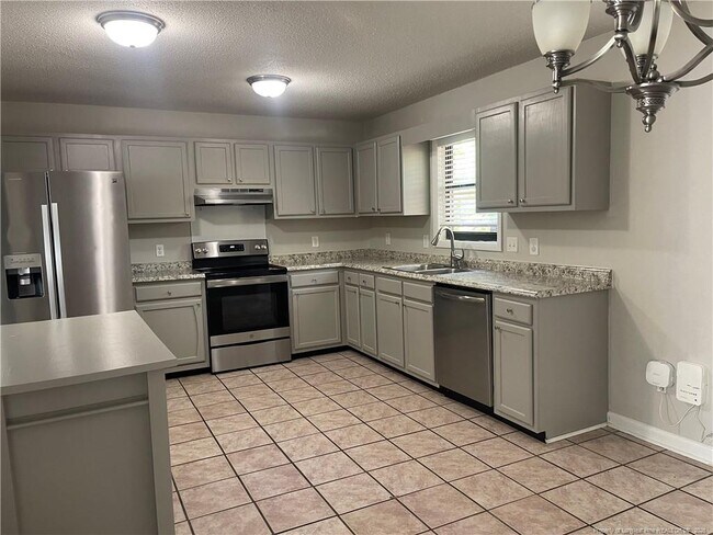 Building Photo - 6804 Leeds Ct