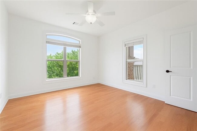 Building Photo - 3426 Jamont Blvd