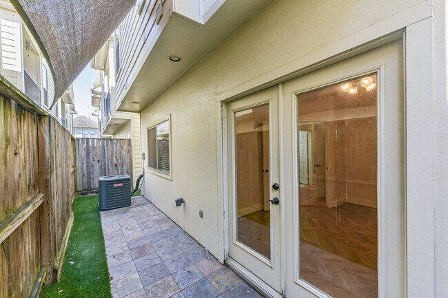 Building Photo - Offered by Precision Realty & Management, LLC!!