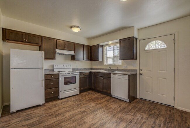 Building Photo - 510 1st St