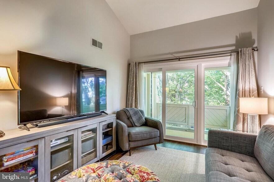 Building Photo - 5717 Balsam Grove Ct