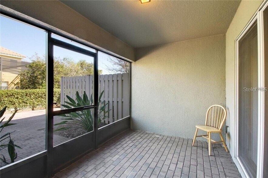 Building Photo - 7118 Regina Way