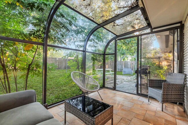 Building Photo - 5403 Carew St