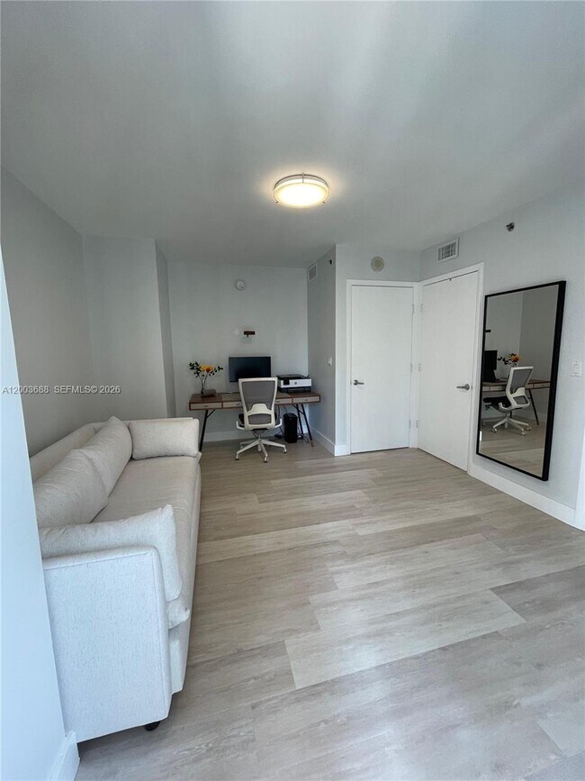 Building Photo - 50 Biscayne Blvd