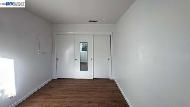 Building Photo - 101 E Portola Way