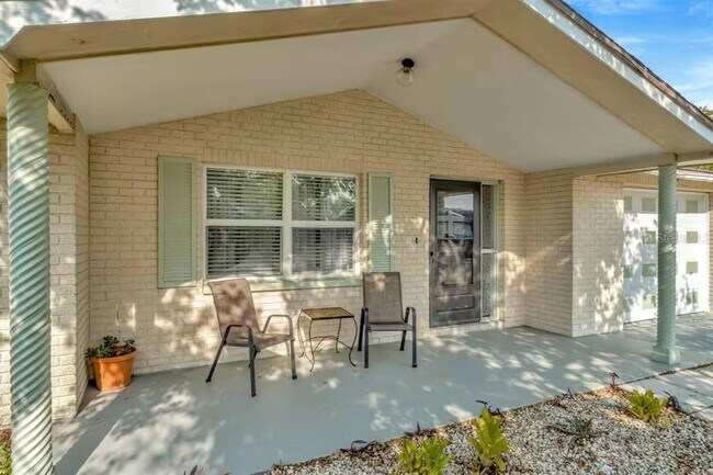 Building Photo - 8937 Catalina Dr