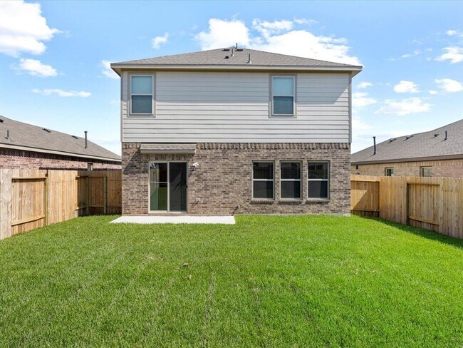 Building Photo - 25441 Carnation Ct