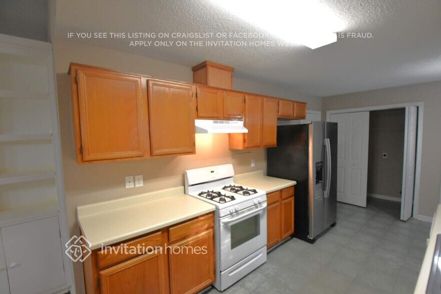 Building Photo - 5551 Quarters Way