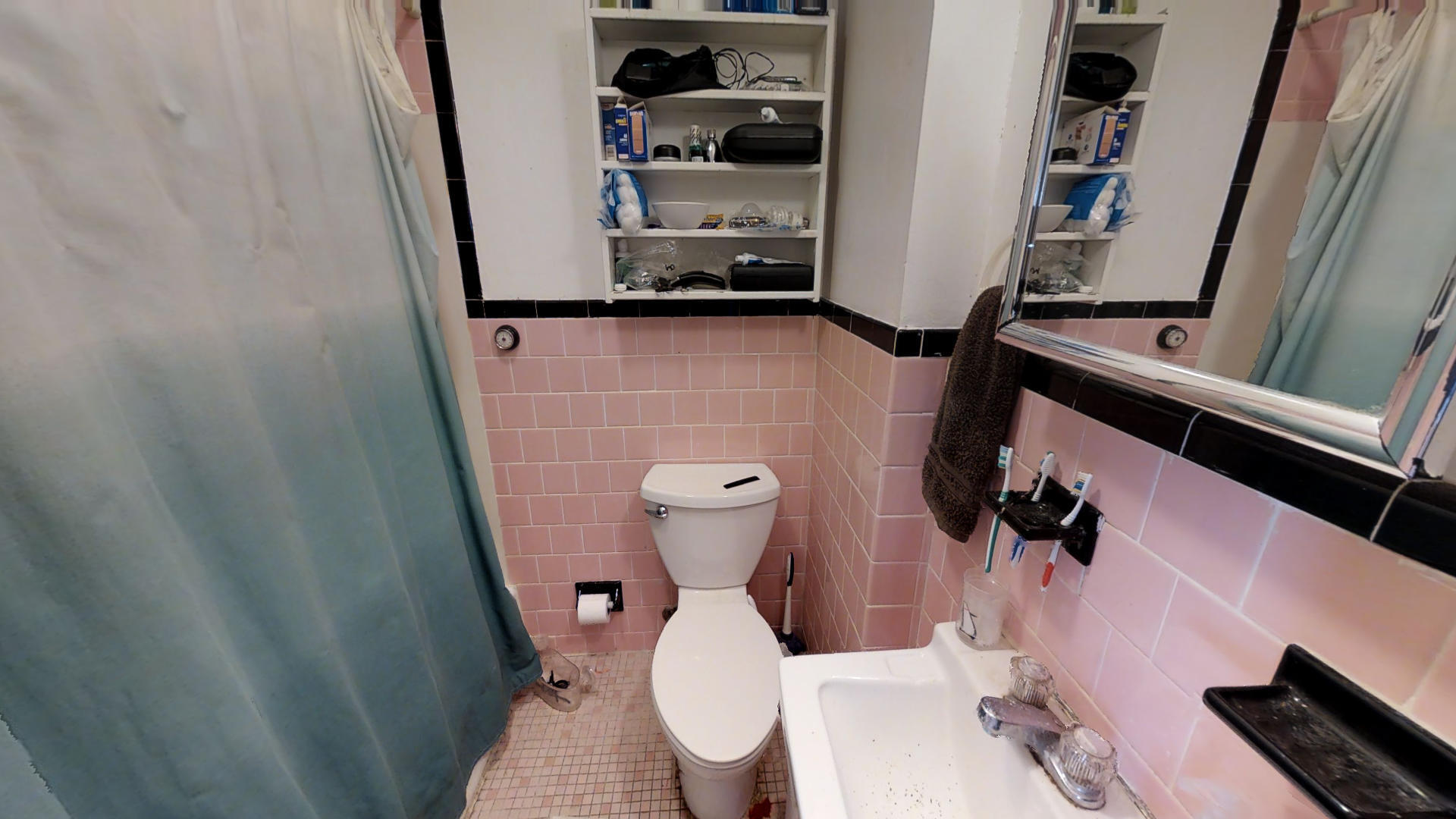 Building Photo - 256 Summer St