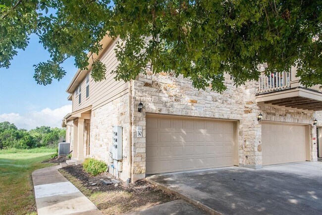 Primary Photo - 9201 Brodie Ln