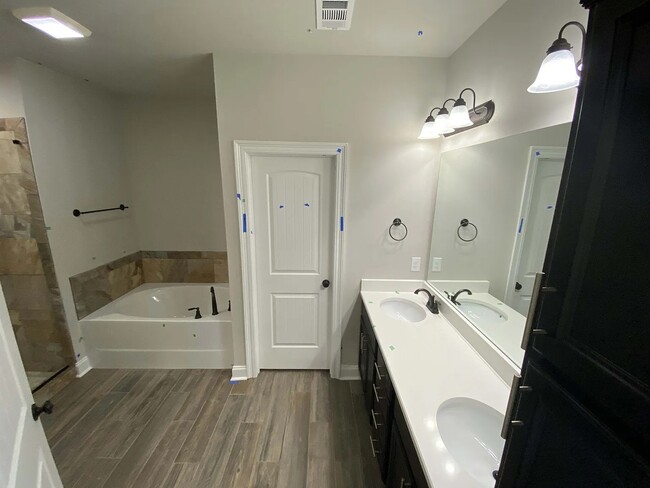 Building Photo - 30678 Drayton Ct