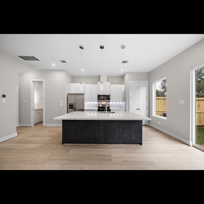 Building Photo - 3 Bed 2.5 Bath New Construction Available ...