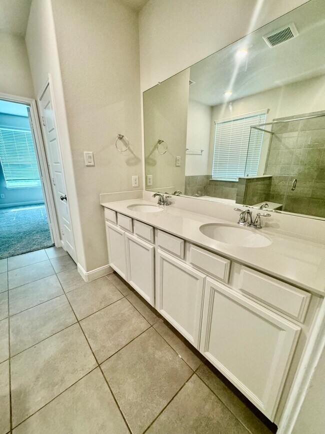 Building Photo - 4407 Pale Fox Ln