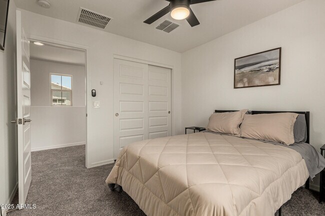 Building Photo - 14236 W Buckskin Trl