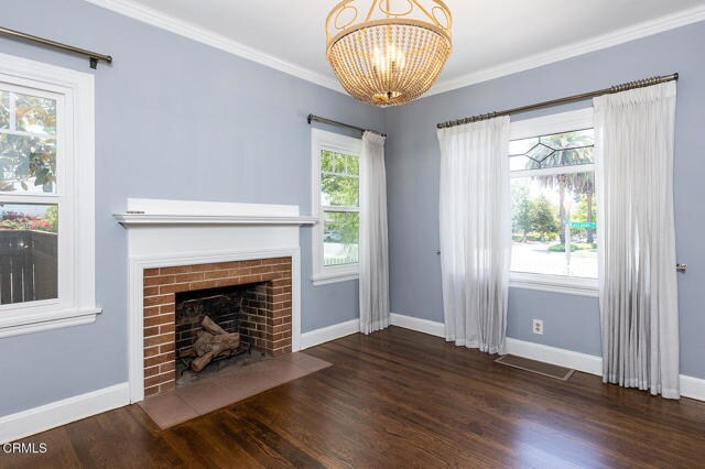 Building Photo - 1469 Las Lunas St