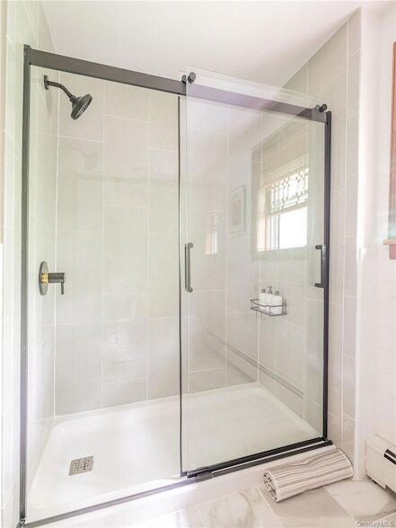 Building Photo - 74 Hilltop Rd