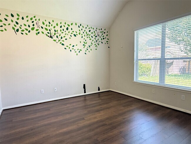 Building Photo - 11605 Bay Ledge Dr