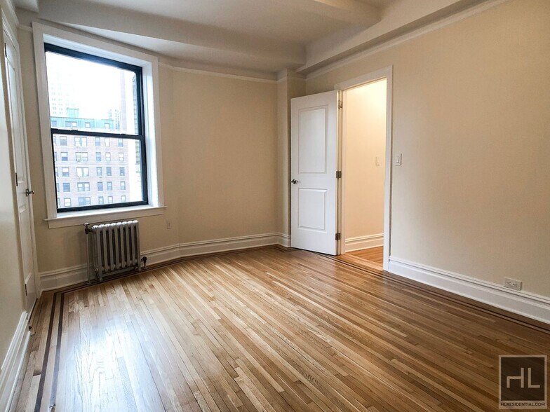 Building Photo - EAST 92 STREET