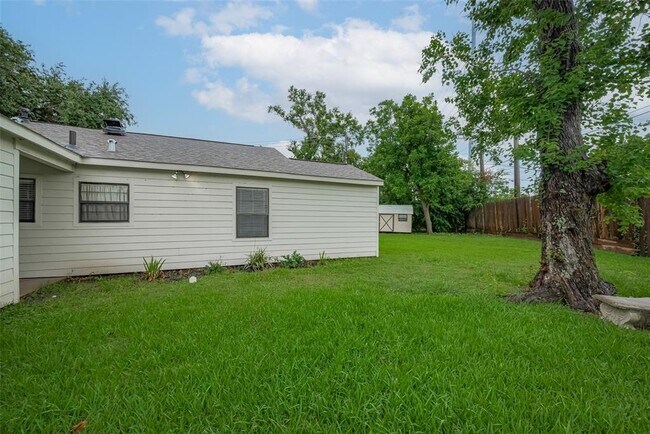 Building Photo - 3206 Arbor St