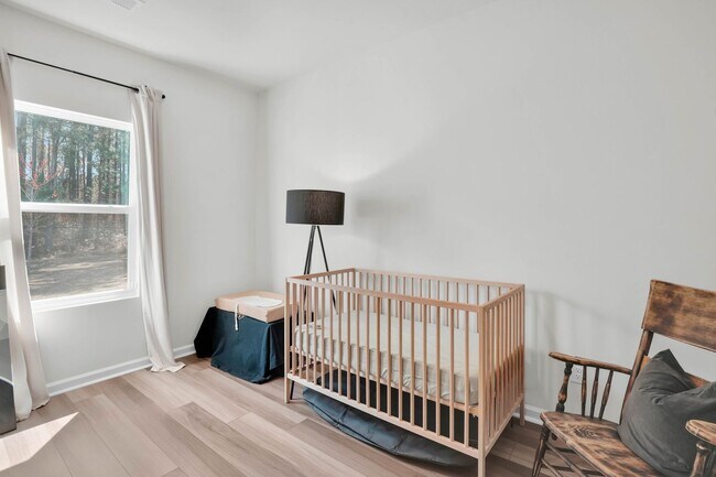 Building Photo - Bright & Welcoming 5-Bedroom Home in Richmond Hill, GA