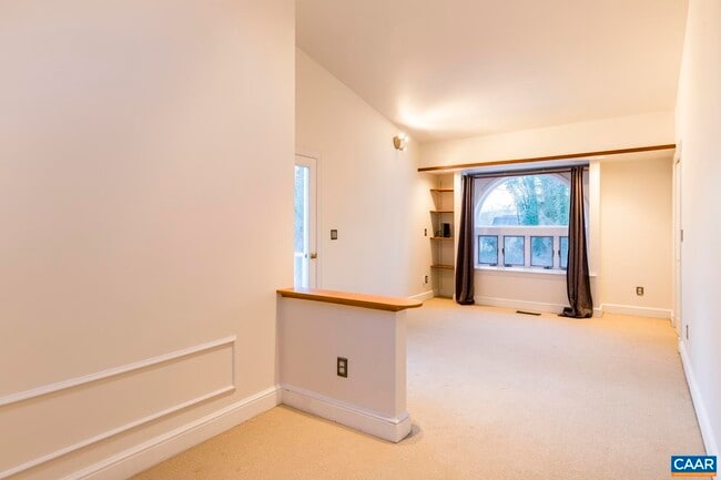 Building Photo - 1718 Rugby Ave