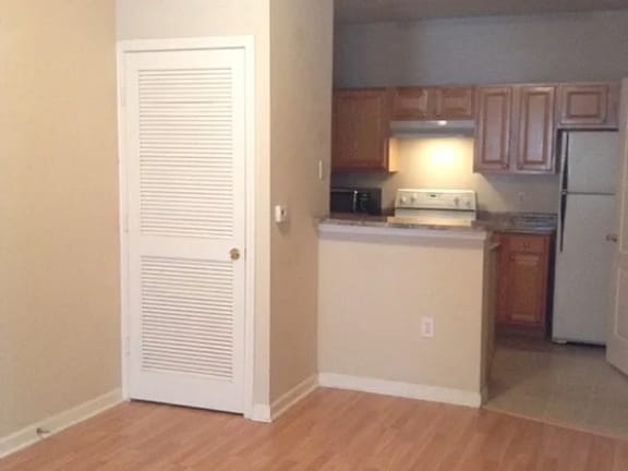 Building Photo - 18021 Villa Creek Dr