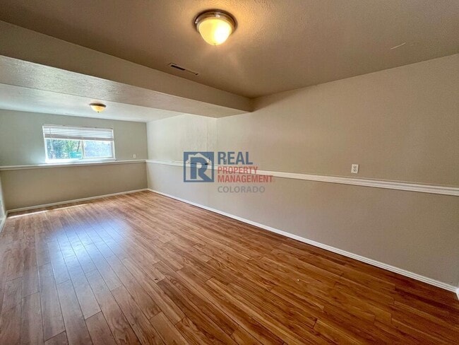 Building Photo - 3410 El Morro Rd