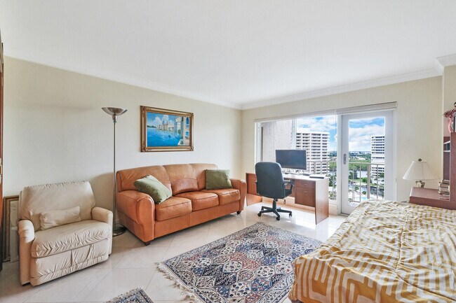 Building Photo - 4001 N Ocean Blvd