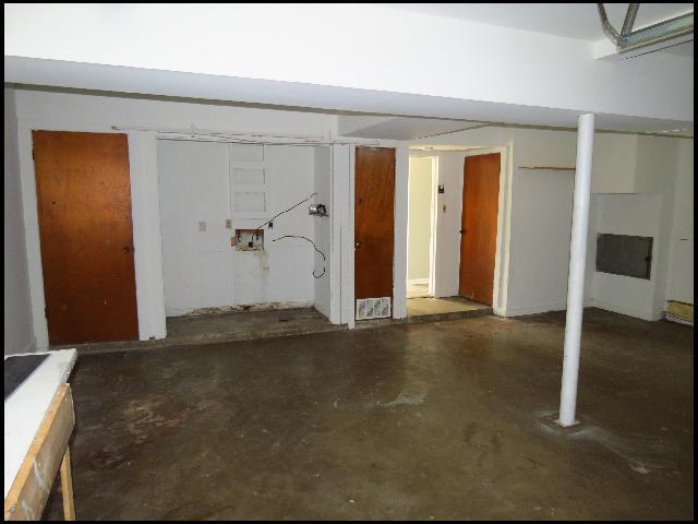 Building Photo - 607 S Market St
