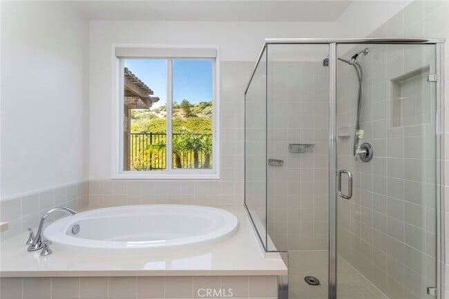 Building Photo - 28629 Farrier Dr