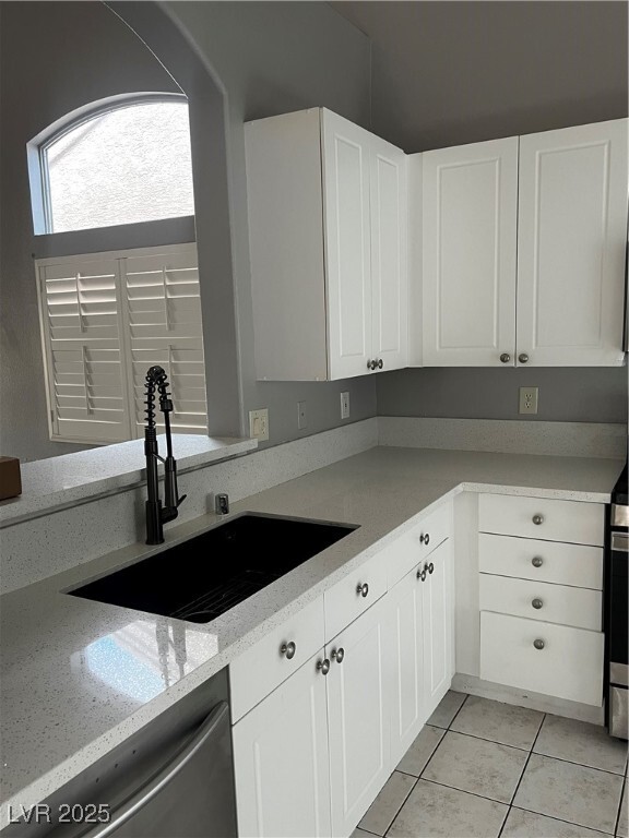 Building Photo - 9688 Emeraude Ave