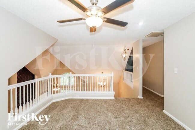 Building Photo - 6806 Neuhoff Ln