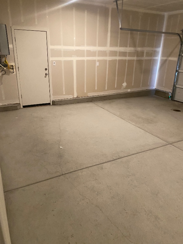 Building Photo - 653 Barrett Lk Rd