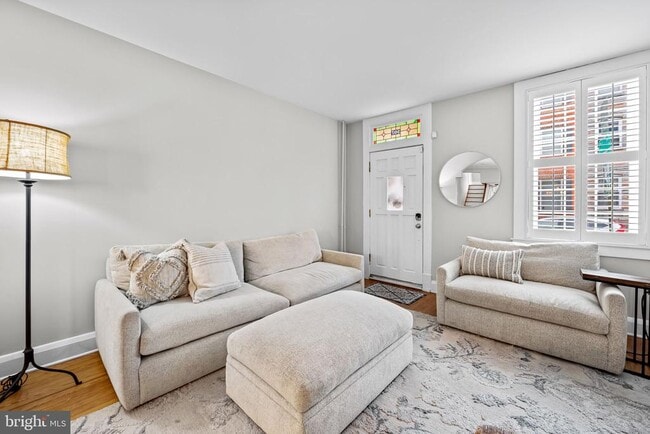 Building Photo - 307 S Exeter St