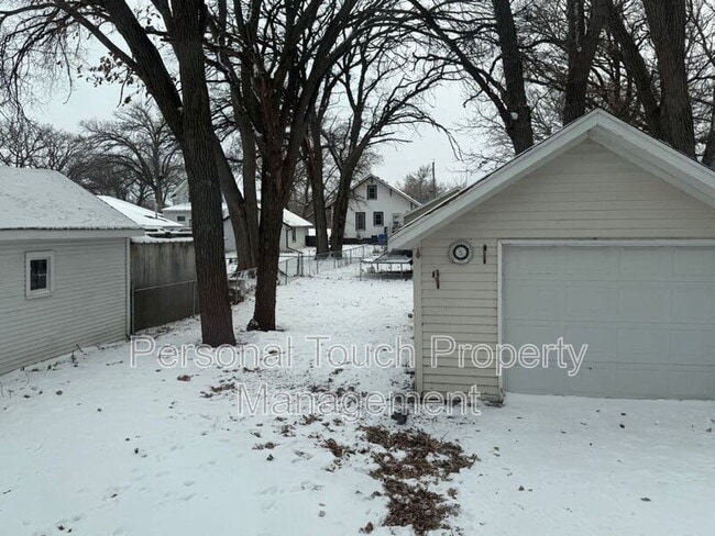 Building Photo - 57 N Terrace