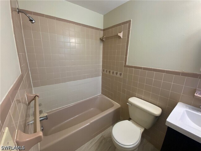 Building Photo - 27671 Okeana St