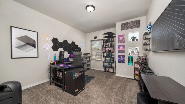 Building Photo - Four Bedroom Rancher in Greenways at Sand Creek