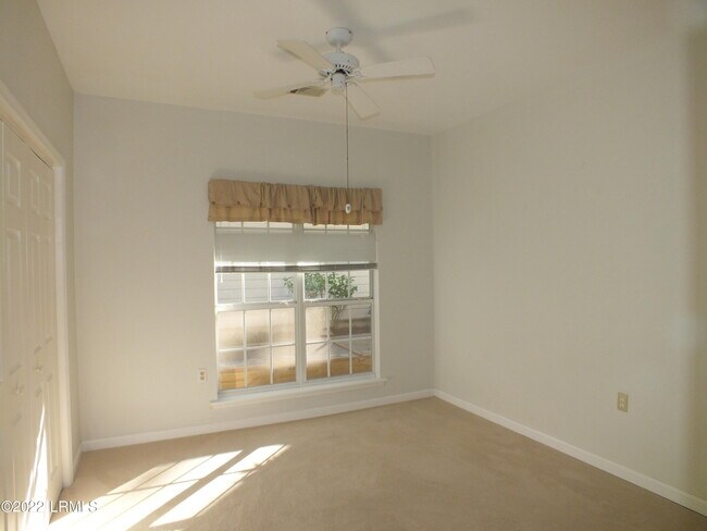 Building Photo - 714 N Reeve Rd