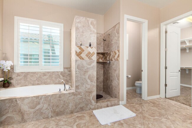 Building Photo - 3132 E Athena Ct