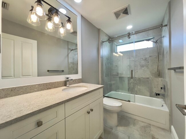 Building Photo - 6503 Geminata Oak Ct