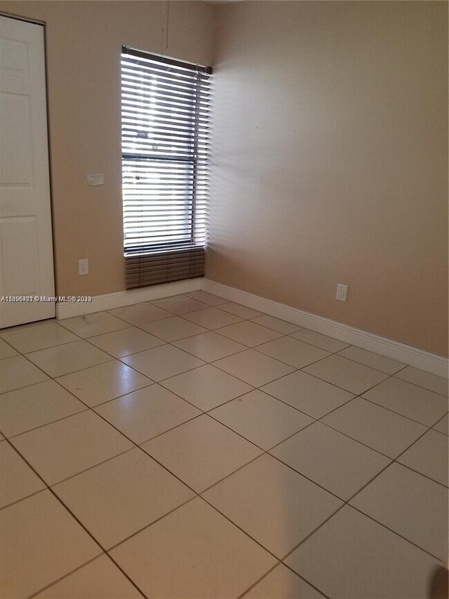 Building Photo - 13240 SW 88th Ln