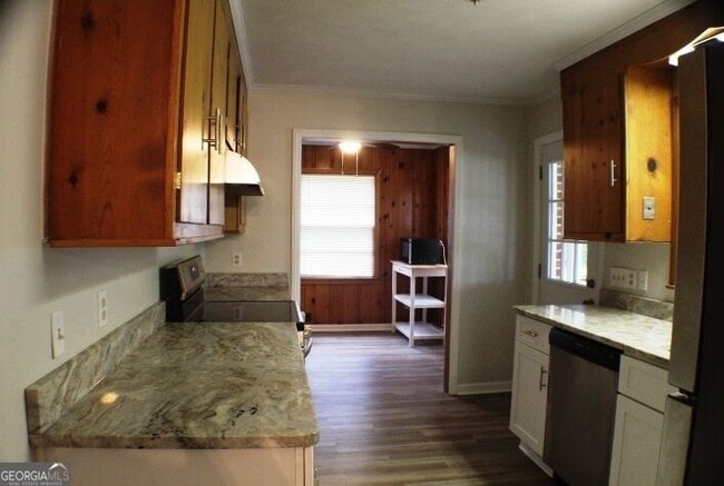 Building Photo - 106 Oakhurst St