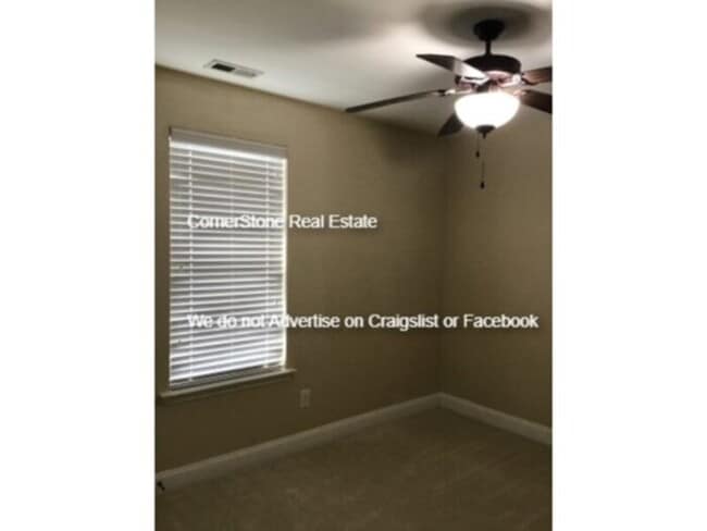 Building Photo - 440 Wood Point Dr