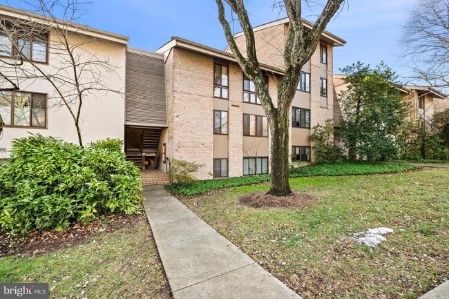 Building Photo - 103 Cross Keys Rd