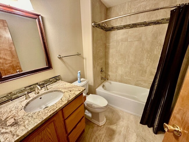 Building Photo - New Nine Mile Rental