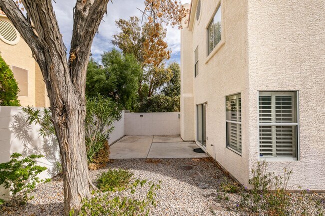 Building Photo - Beautiful Summerlin Home – 3 Bed, 2.5 Bath...