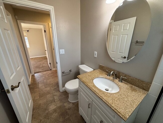 Building Photo - Beautiful home in the city of Orange.