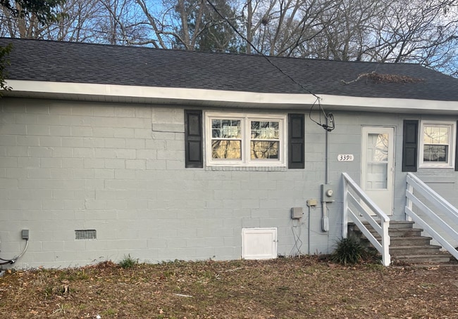 Building Photo - 339 B Hughes